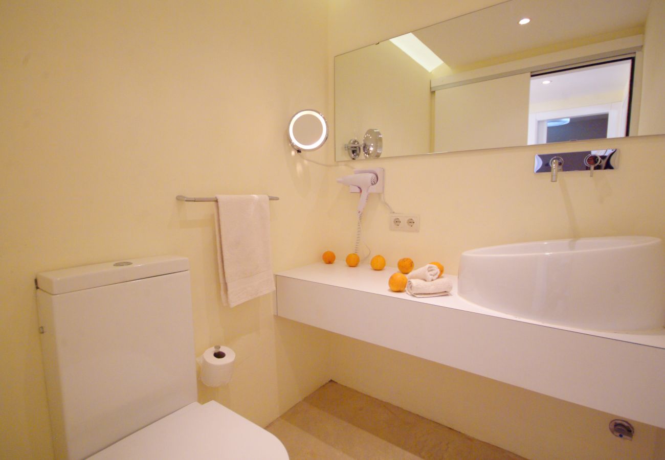 Villa in Alcudia - Villa Barcares Petit, pool & sea