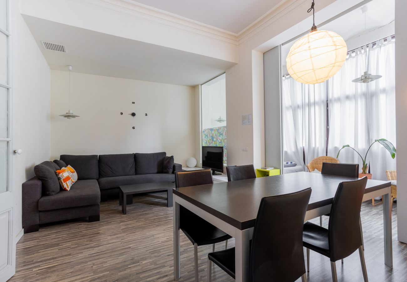 Ferienwohnung in Barcelona - CASANOVA ELEGANCE, piso excelente, amplio, luminoso y tranquilo. Barcelona centro