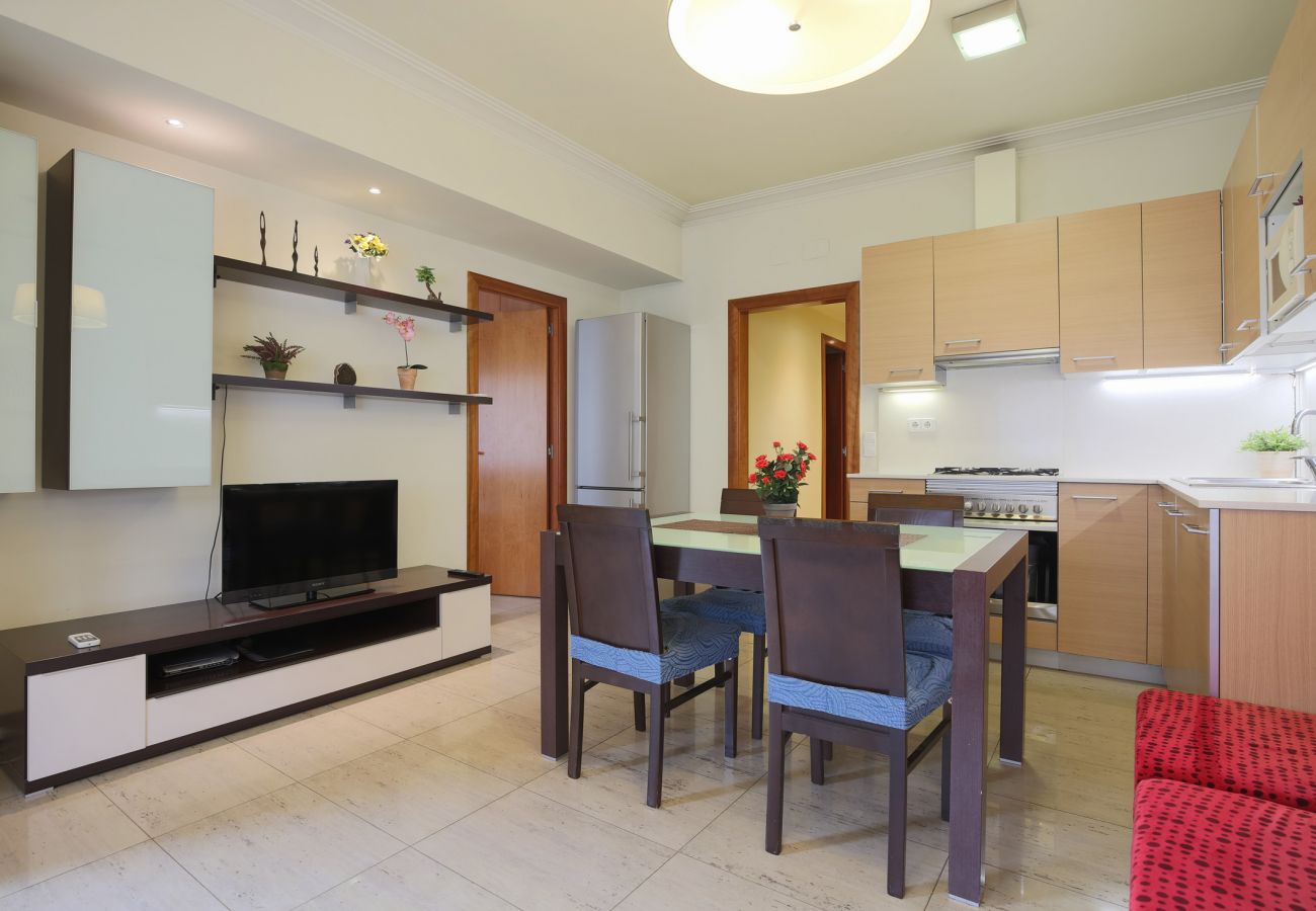 Ferienwohnung in Barcelona - MARQUES, moderno piso renovado de 4 dormitorios en alquiler por días en Barcelona centro, Eixample, Sant Antoni.