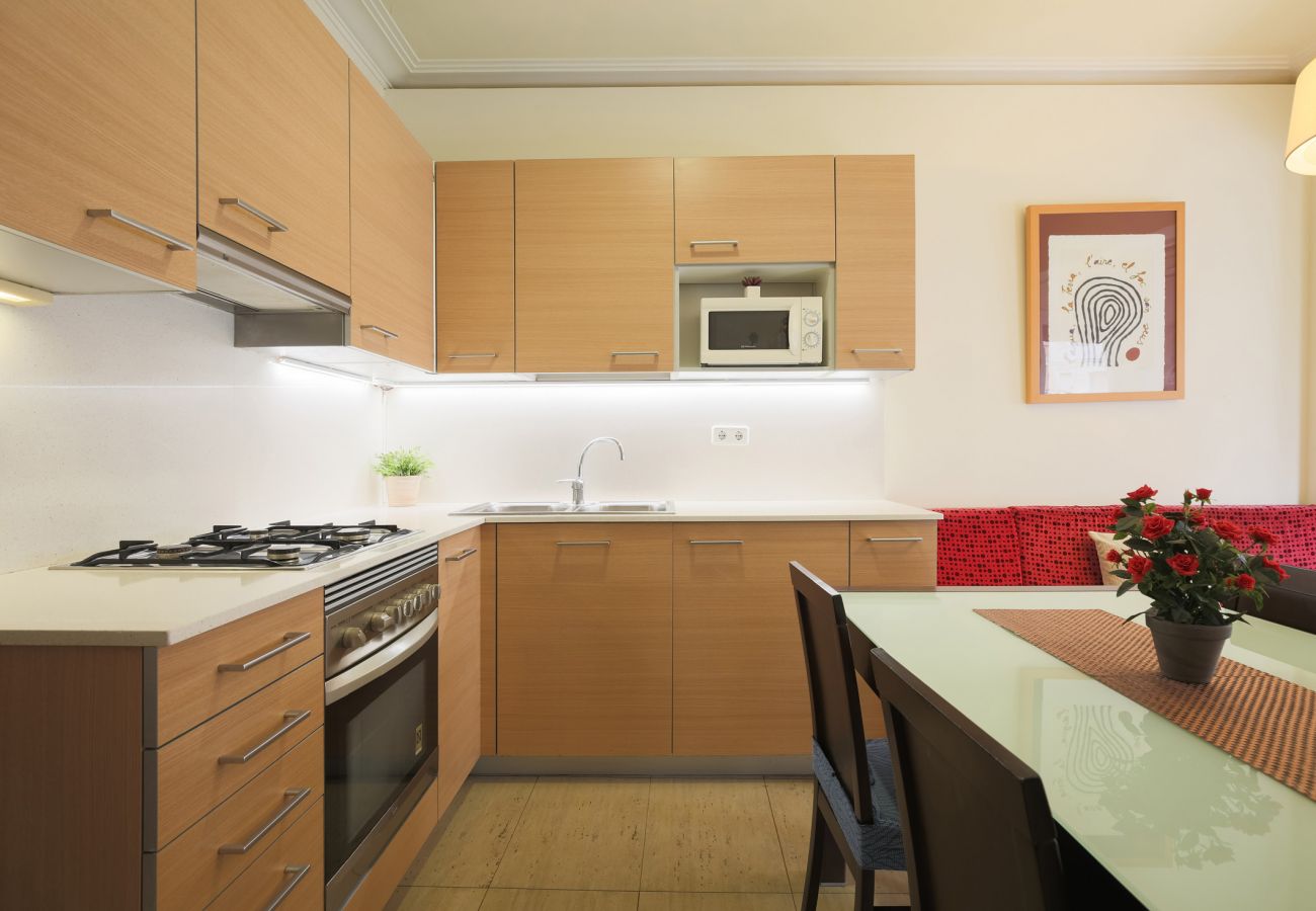 Ferienwohnung in Barcelona - MARQUES, moderno piso renovado de 4 dormitorios en alquiler por días en Barcelona centro, Eixample, Sant Antoni.