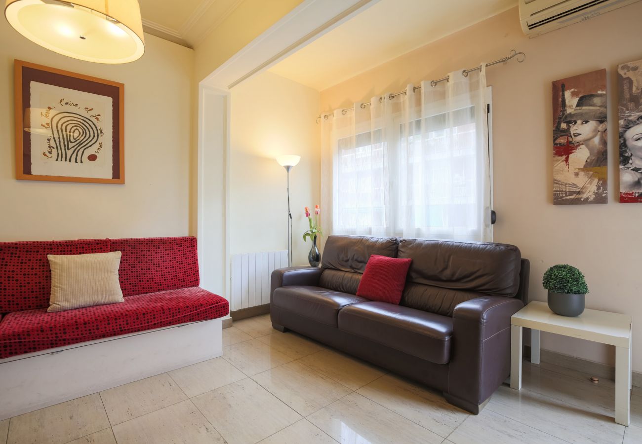 Ferienwohnung in Barcelona - MARQUES, moderno piso renovado de 4 dormitorios en alquiler por días en Barcelona centro, Eixample, Sant Antoni.