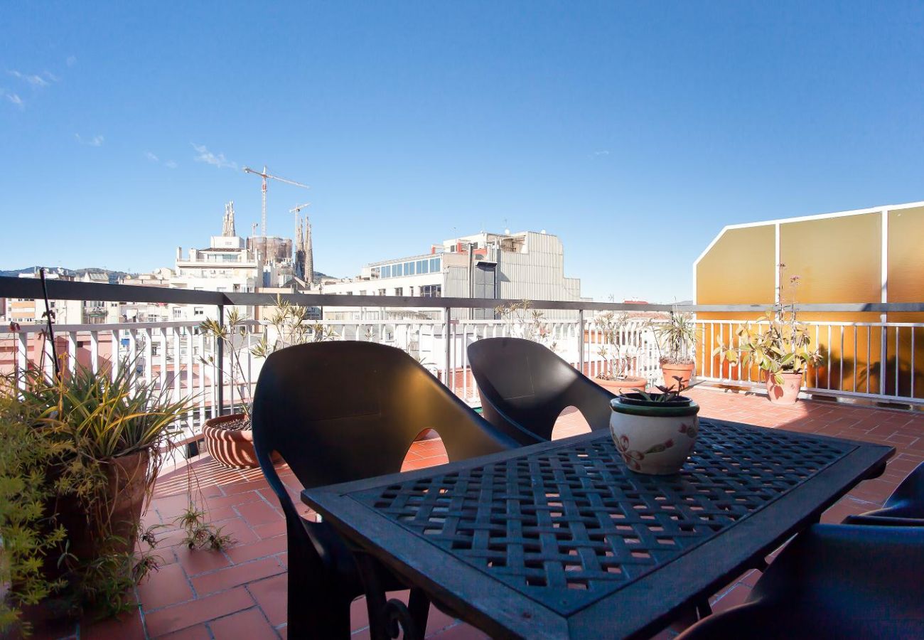 Ferienwohnung in Barcelona - ATIC SAGRADA FAMILIA, con gran terraza privada y vistas