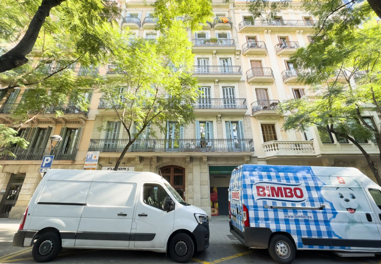 Ferienwohnung in Barcelona - Piso en alquiler con gran terraza privada, junto Passeig de Gracia, Barcelona centro