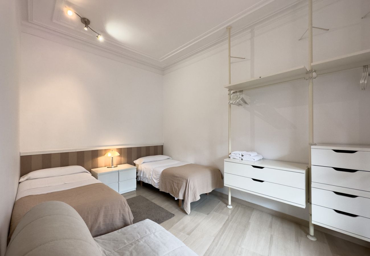 Ferienwohnung in Barcelona - Piso en alquiler con gran terraza privada, junto Passeig de Gracia, Barcelona centro