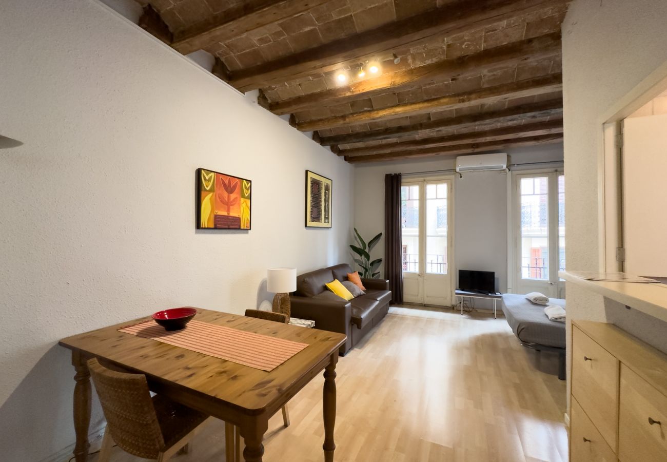 Ferienwohnung in Barcelona - Estudio bonito, confortable, tranquilo y luminoso en alquiler en Gracia, Barcelona centro