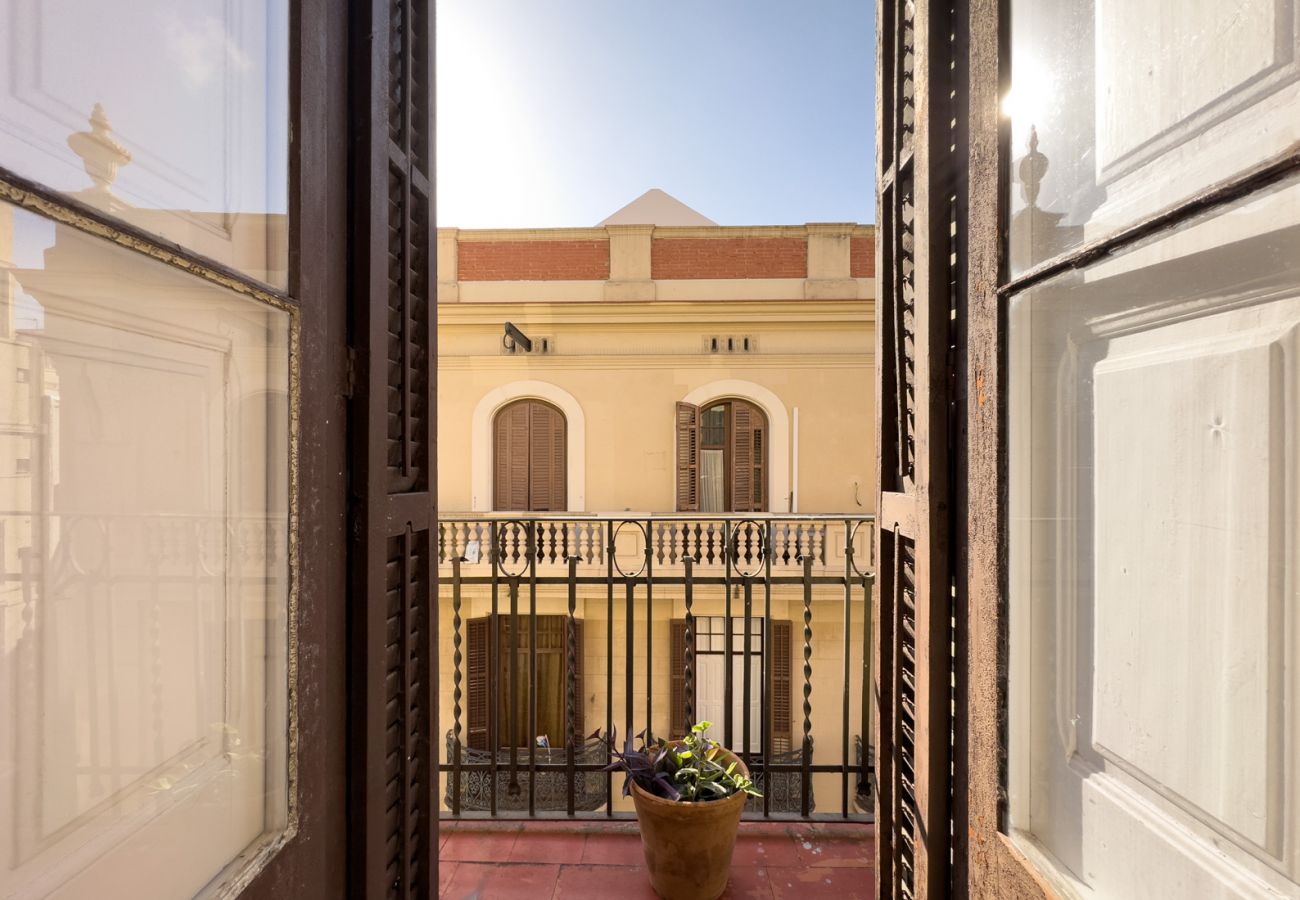 Ferienwohnung in Barcelona - Piso con encanto, restaurado y equipado, muy bonito y luminoso en Barcelona centro, Gracia