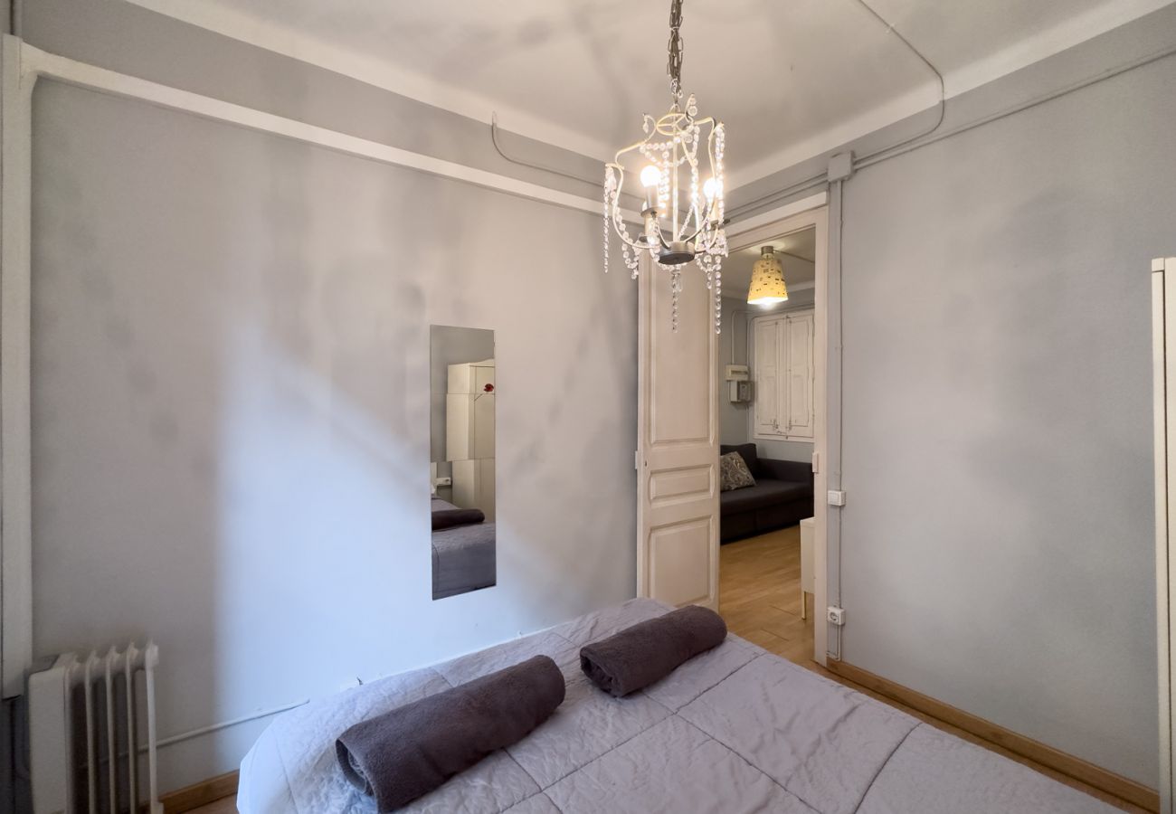 Ferienwohnung in Barcelona - Apartamento bonito con balcón en alquiler por días en Barcelona centro, Gracia