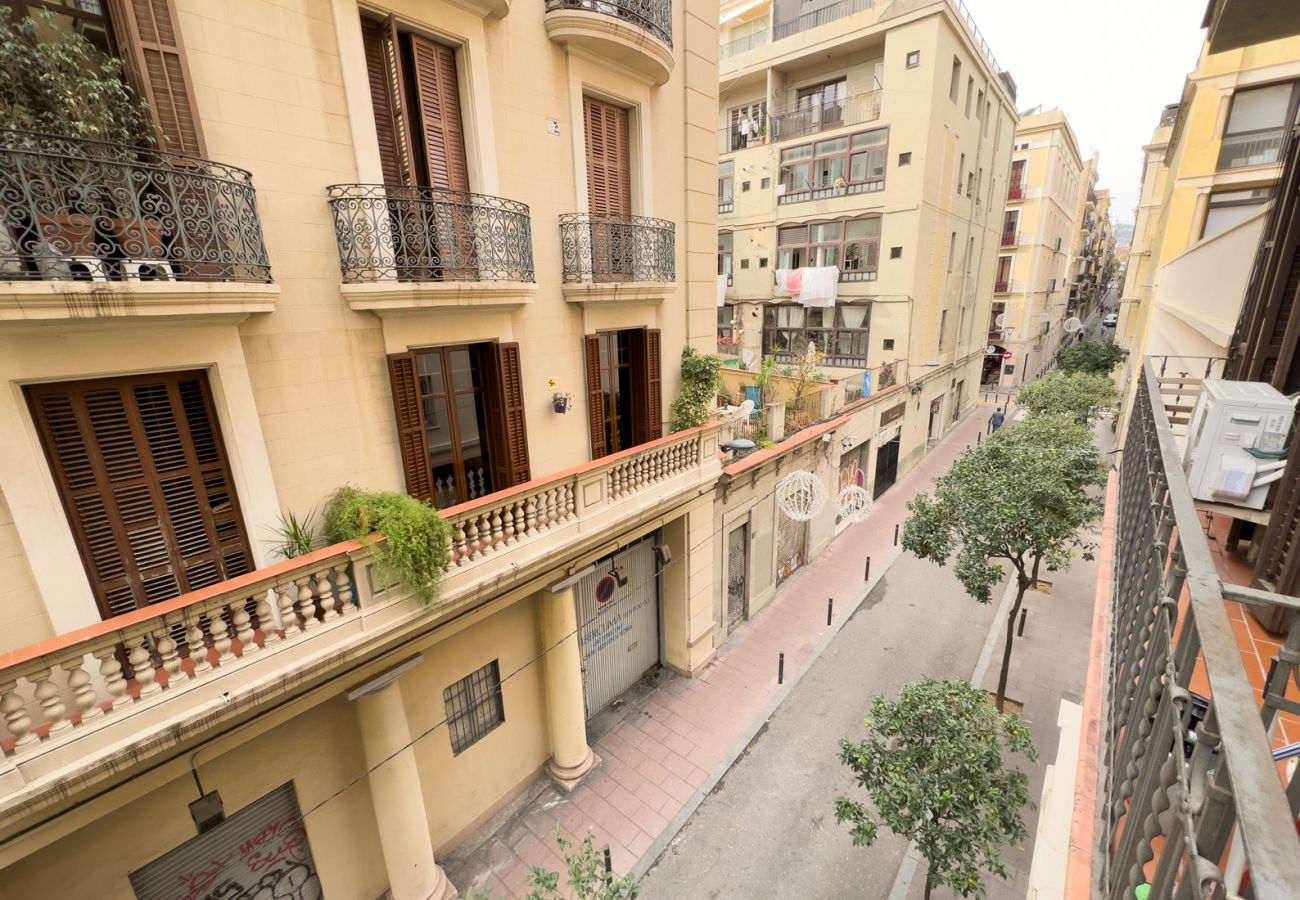 Ferienwohnung in Barcelona - Apartamento bonito con balcón en alquiler por días en Barcelona centro, Gracia