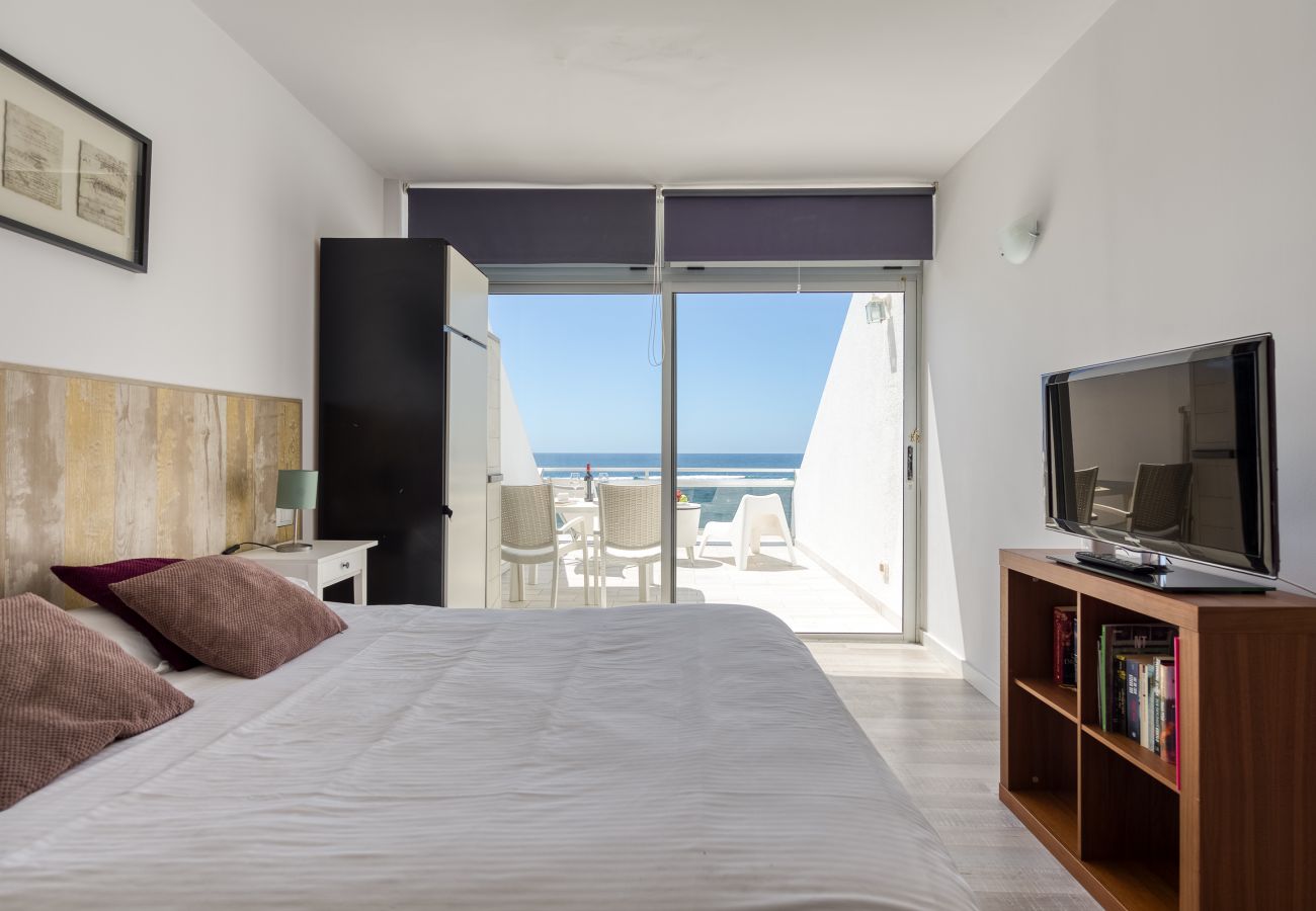 Studio in Las Palmas de Gran Canaria - Great terrace sea views By CanariasGetaway 