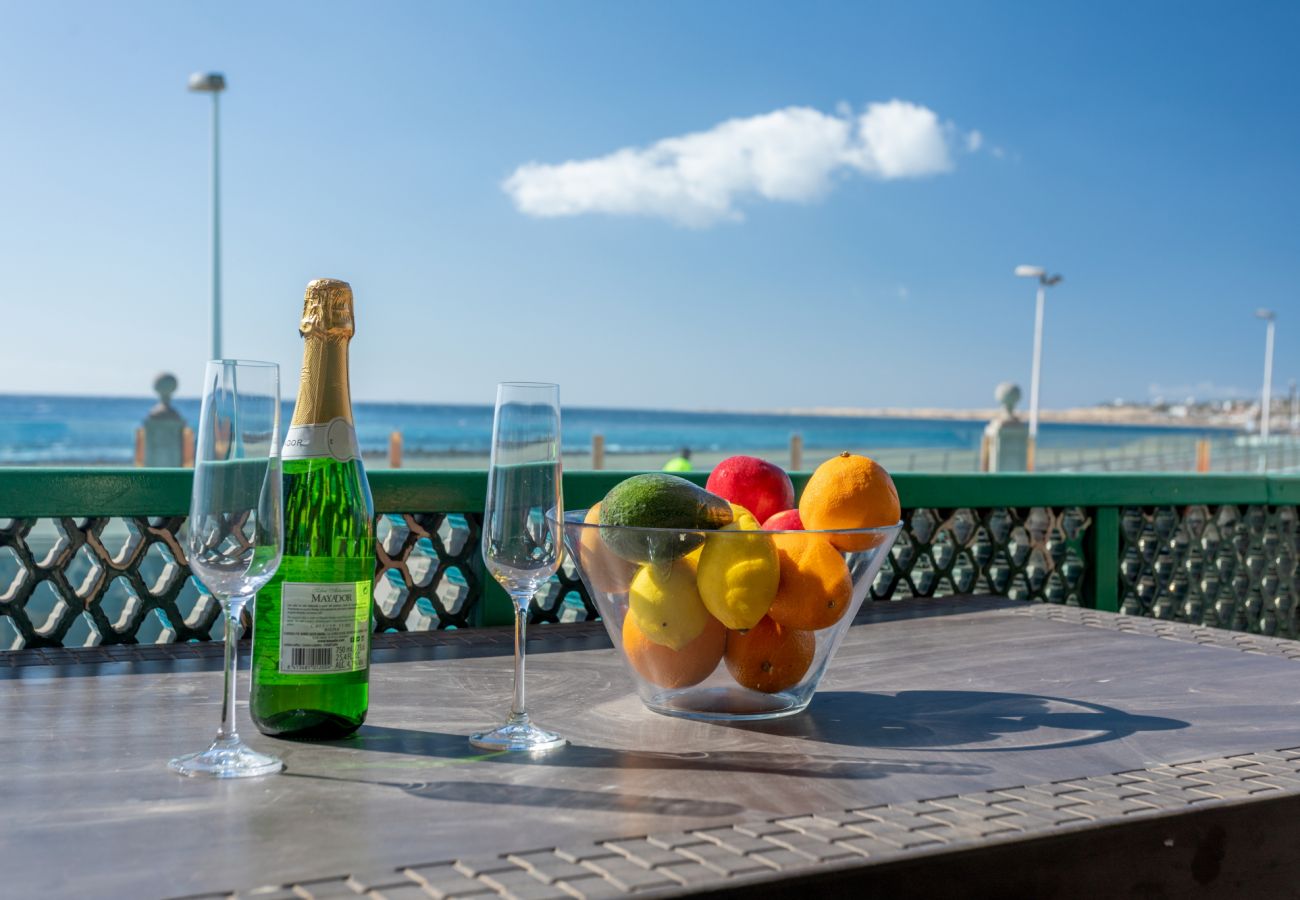 Ferienhaus in San Bartolomé de Tirajana - Las Burras Beach terrace&pool By CanariasGetaway 