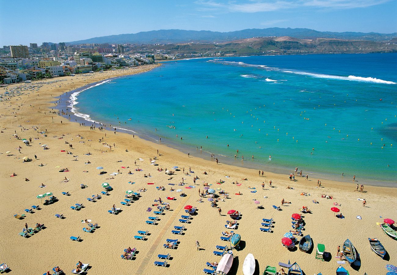 Ferienhaus in Las Palmas de Gran Canaria - Great balcony over blue sea By CanariasGetaway 