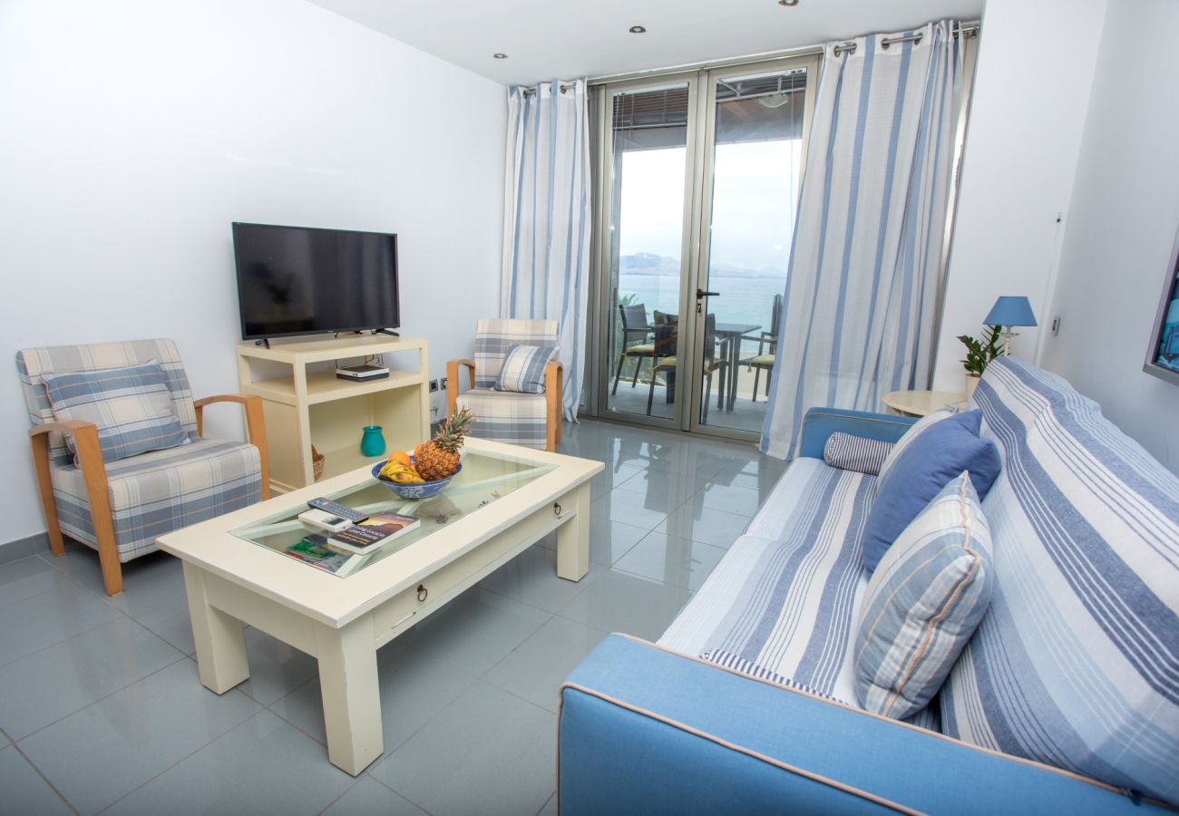 Ferienhaus in Las Palmas de Gran Canaria - Great balcony over blue sea By CanariasGetaway 