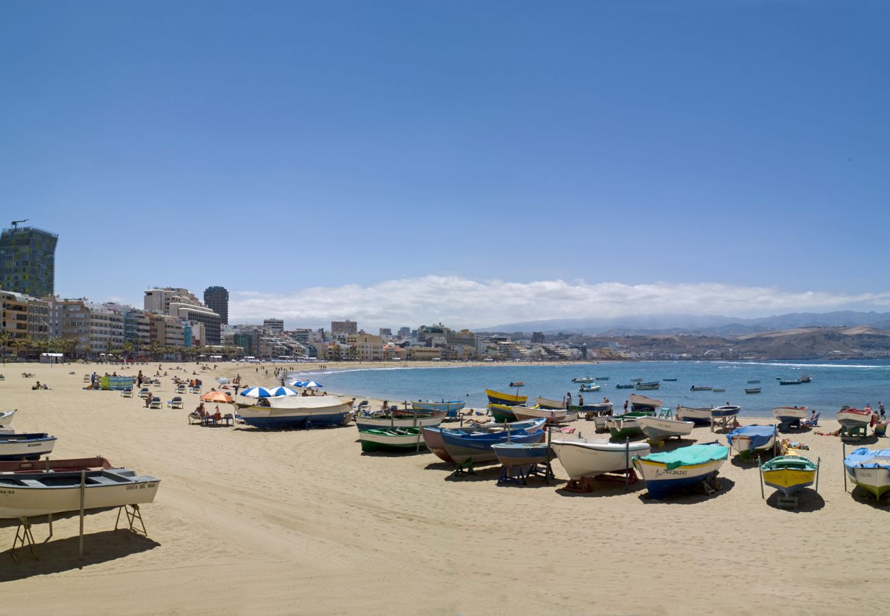 Ferienhaus in Las Palmas de Gran Canaria - Great balcony over blue sea By CanariasGetaway 