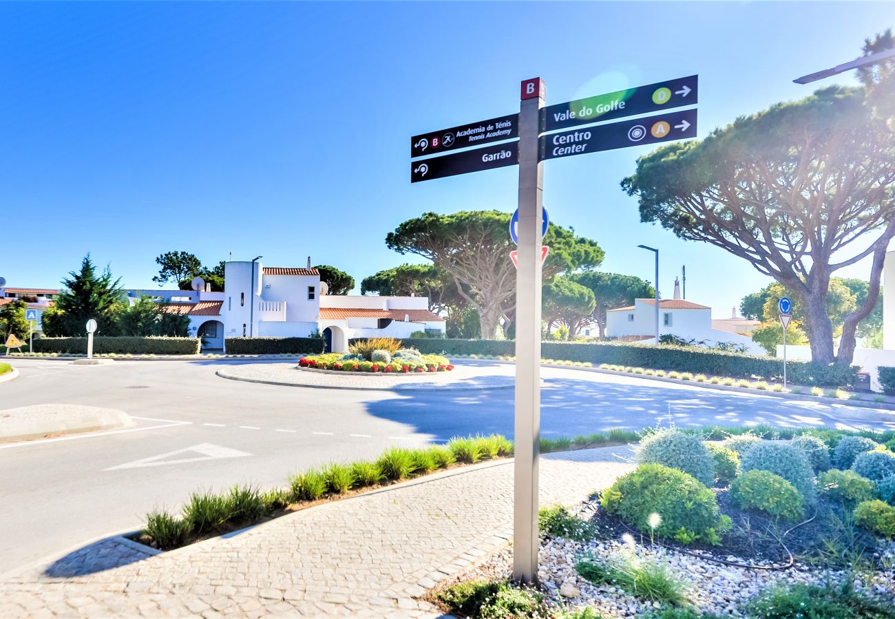 Ferienwohnung in Vale do Lobo - Vale do Lobo - 2 Bed apartment B