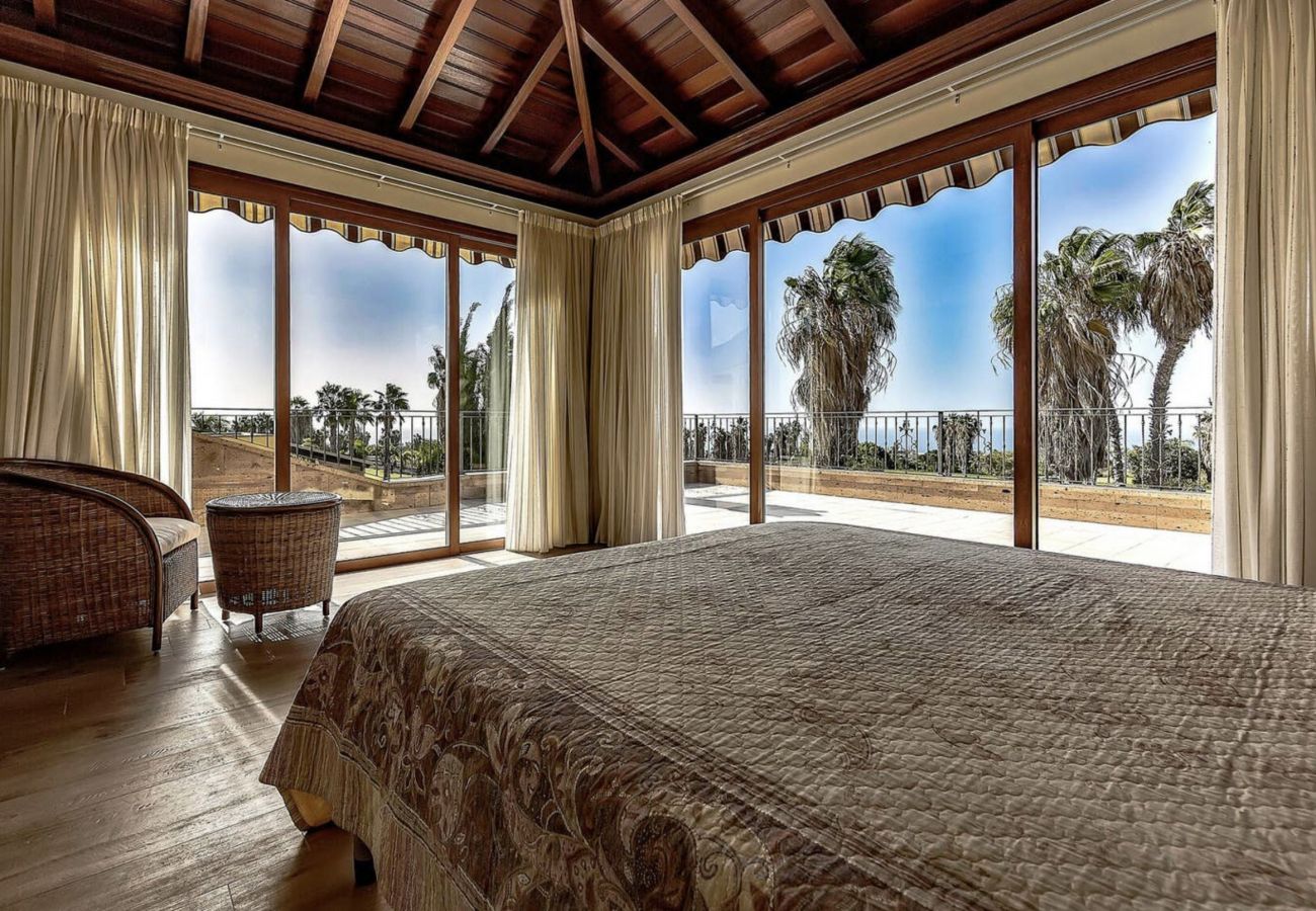 Villa in Adeje - Serenity by the Green