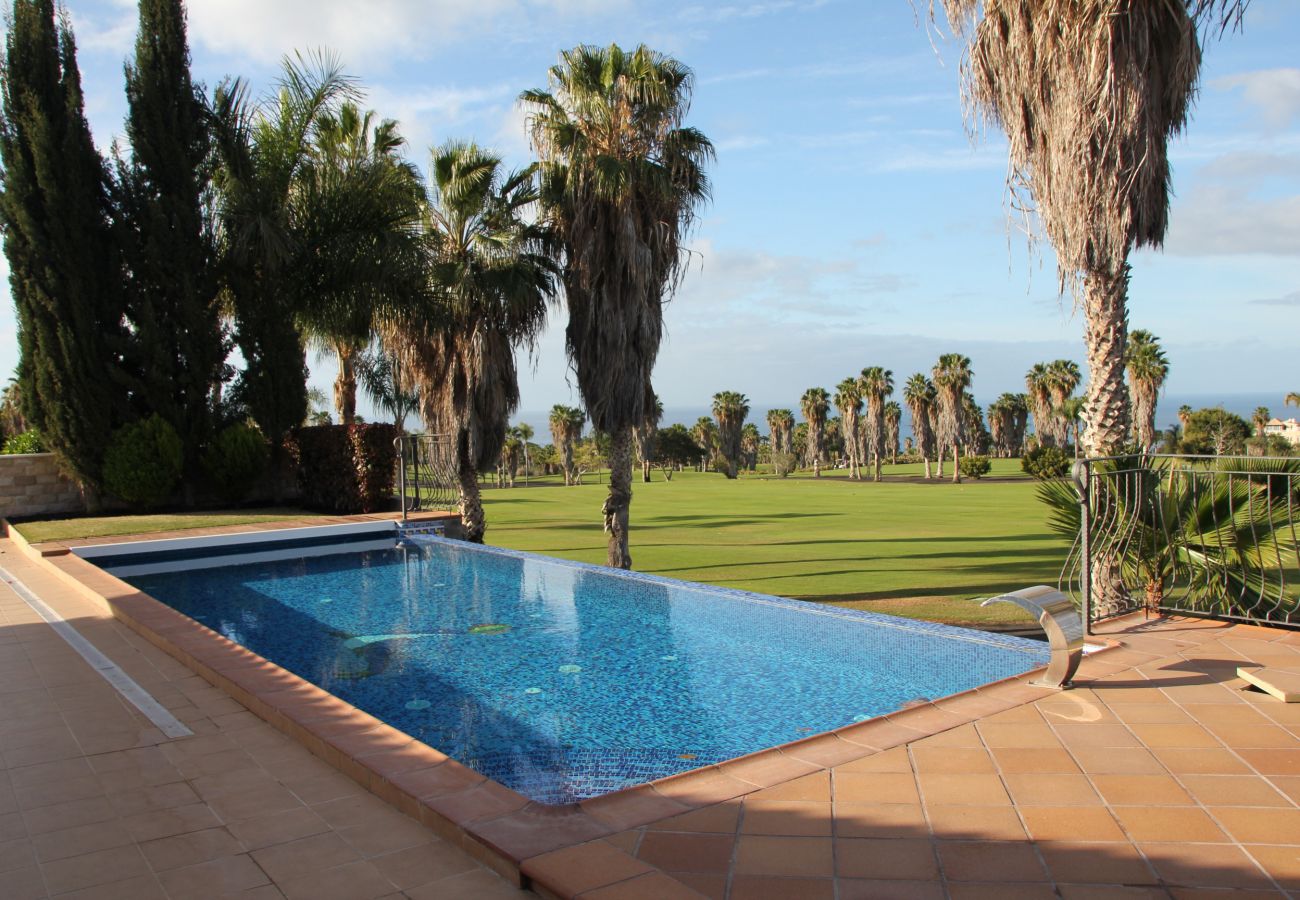 Villa in Adeje - Serenity by the Green