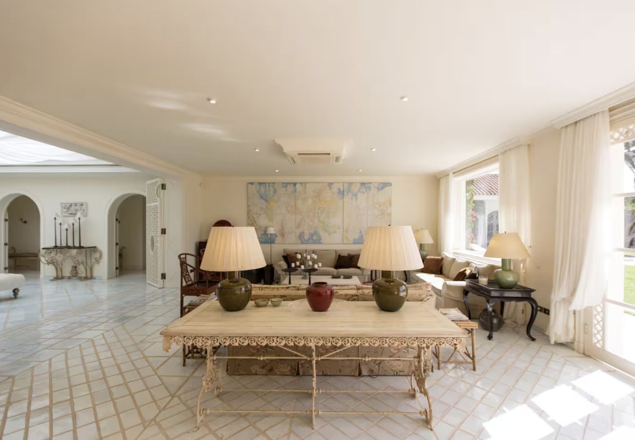 Villa in San Bartolomé de Tirajana - Sunset Luxe Retreat