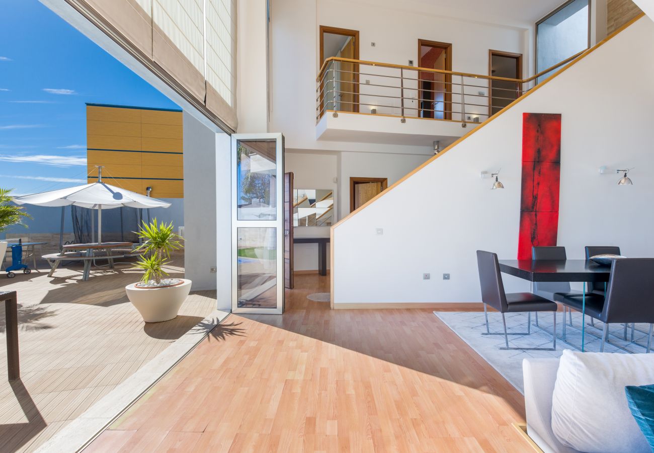 Villa in Tenerife - STUNNING LUXURY VILLA WITH SEA VIEWS -  HomeForGuest
