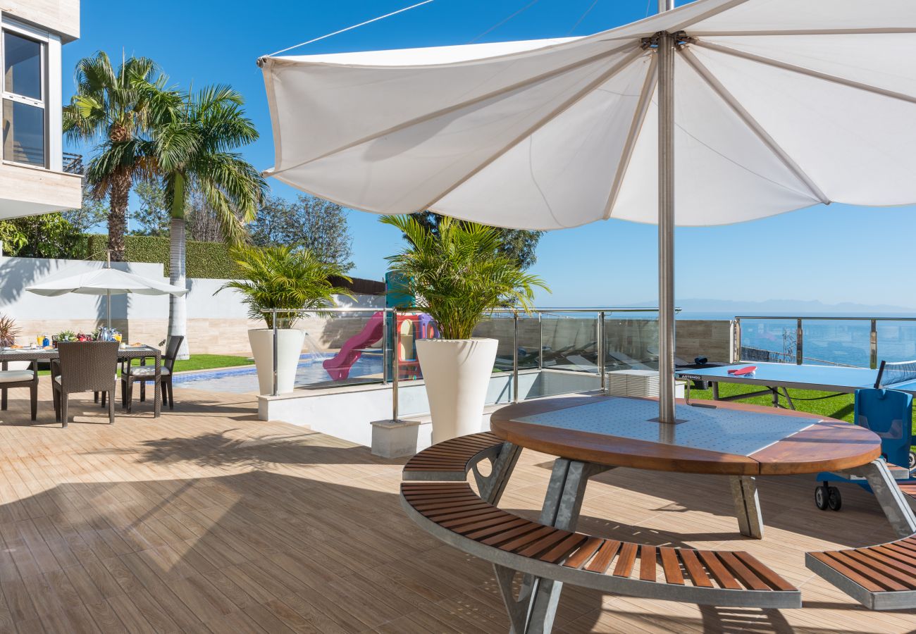 Villa in Tenerife - STUNNING LUXURY VILLA WITH SEA VIEWS -  HomeForGuest