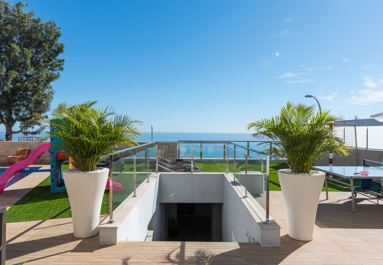 Villa in Tenerife - STUNNING LUXURY VILLA WITH SEA VIEWS -  HomeForGuest