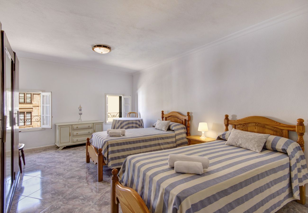 Ferienhaus in Ciutadella - Magnífica casa en la Plaza Nueva, en el centro de Ciutadella de Menorca