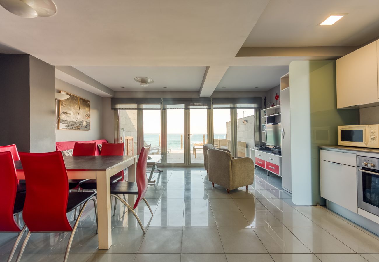 Ferienhaus in Las Palmas de Gran Canaria - Great terrace in front of the beach by CanariasGetaway