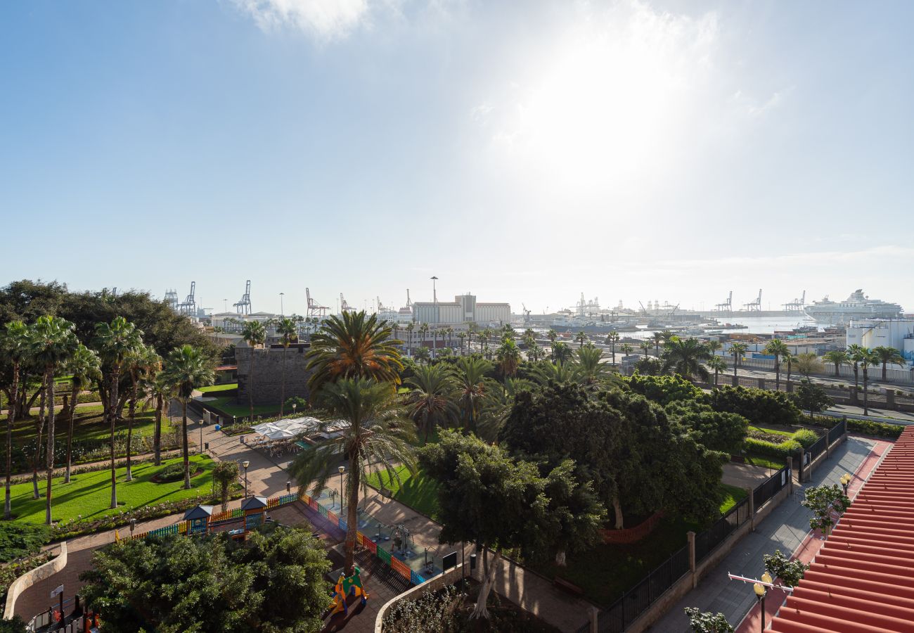 Ferienhaus in Las Palmas de Gran Canaria - Castle and Park view  By CanariasGetaway 