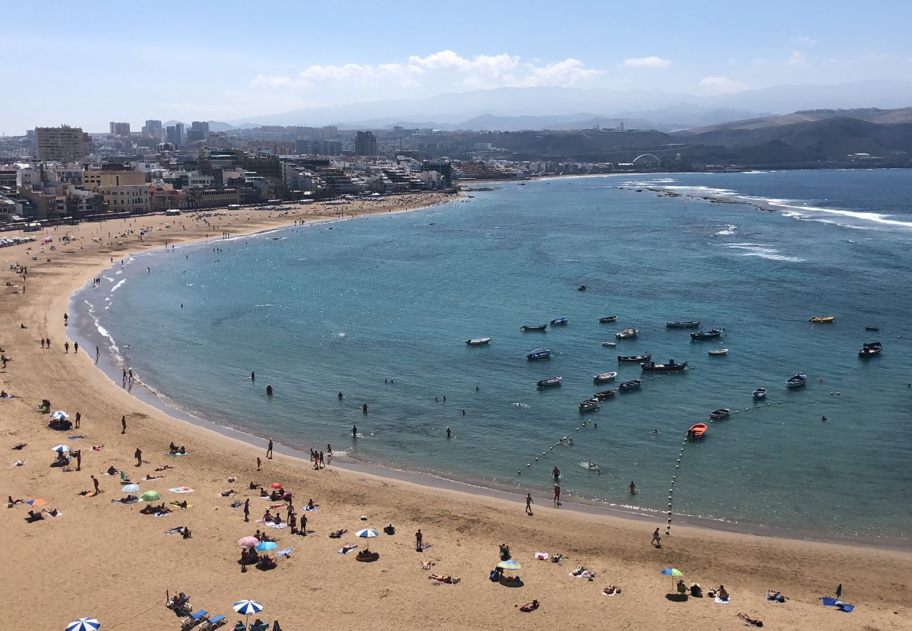 Ferienhaus in Las Palmas de Gran Canaria - Castle and Park view  By CanariasGetaway 