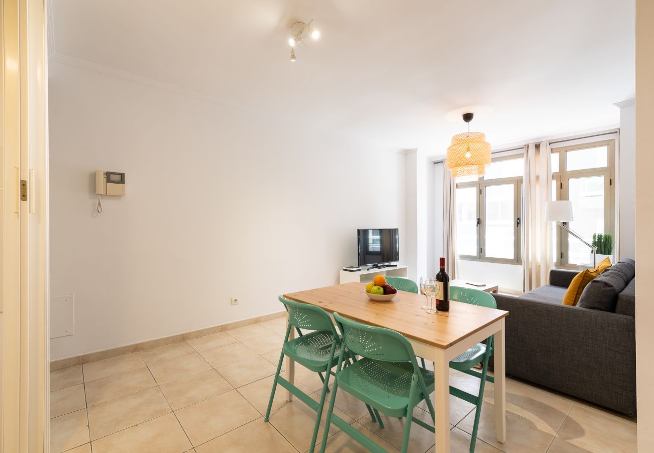 Ferienhaus in Las Palmas de Gran Canaria - Surf Beach Canteras & Parking By CanariasGetaway 