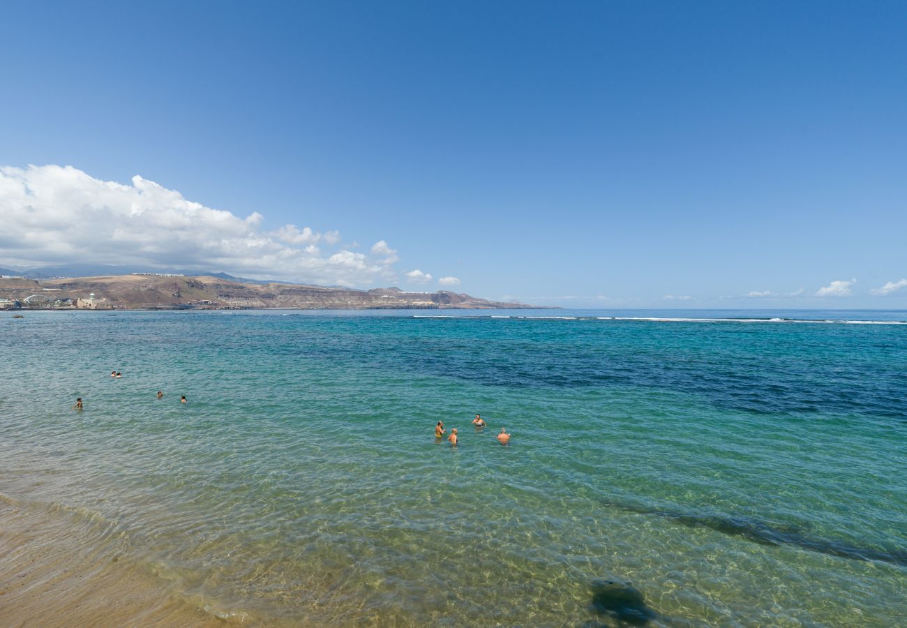 Ferienhaus in Las Palmas de Gran Canaria - Front line with nice terrace By CanariasGetaway 