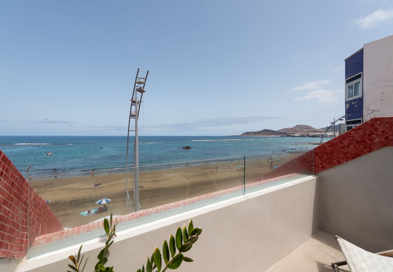 Ferienhaus in Las Palmas de Gran Canaria - Nice beach views with terrace By CanariasGetaway 