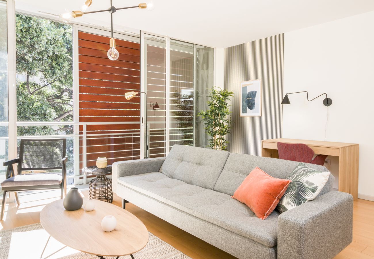 Ferienwohnung in Tenerife - HomeForGuest  Design-Apartment im Dachgeschoss, KOSTENLOSES Parken