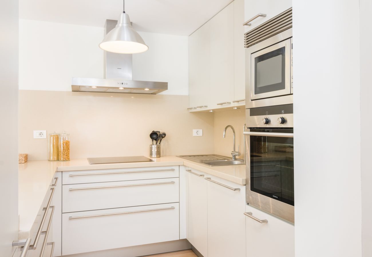 Ferienwohnung in Tenerife - HomeForGuest  Design-Apartment im Dachgeschoss, KOSTENLOSES Parken