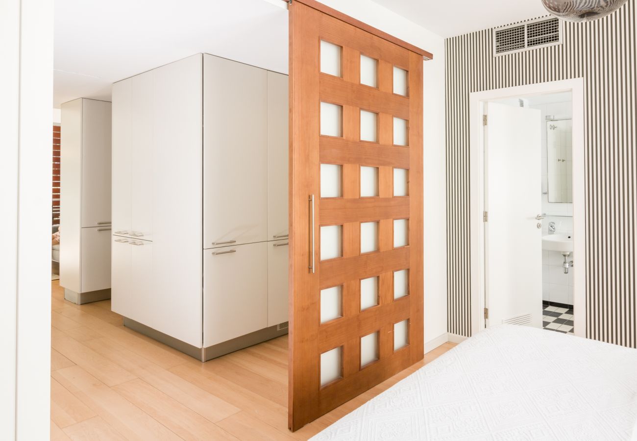Ferienwohnung in Tenerife - HomeForGuest  Design-Apartment im Dachgeschoss, KOSTENLOSES Parken