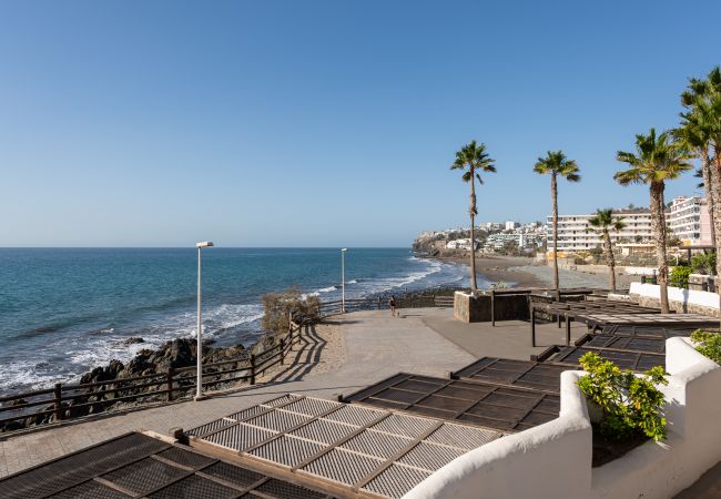 Ferienhaus in Bahia Feliz - Ocean balcony view&pool P69 By CanariasGetaway 