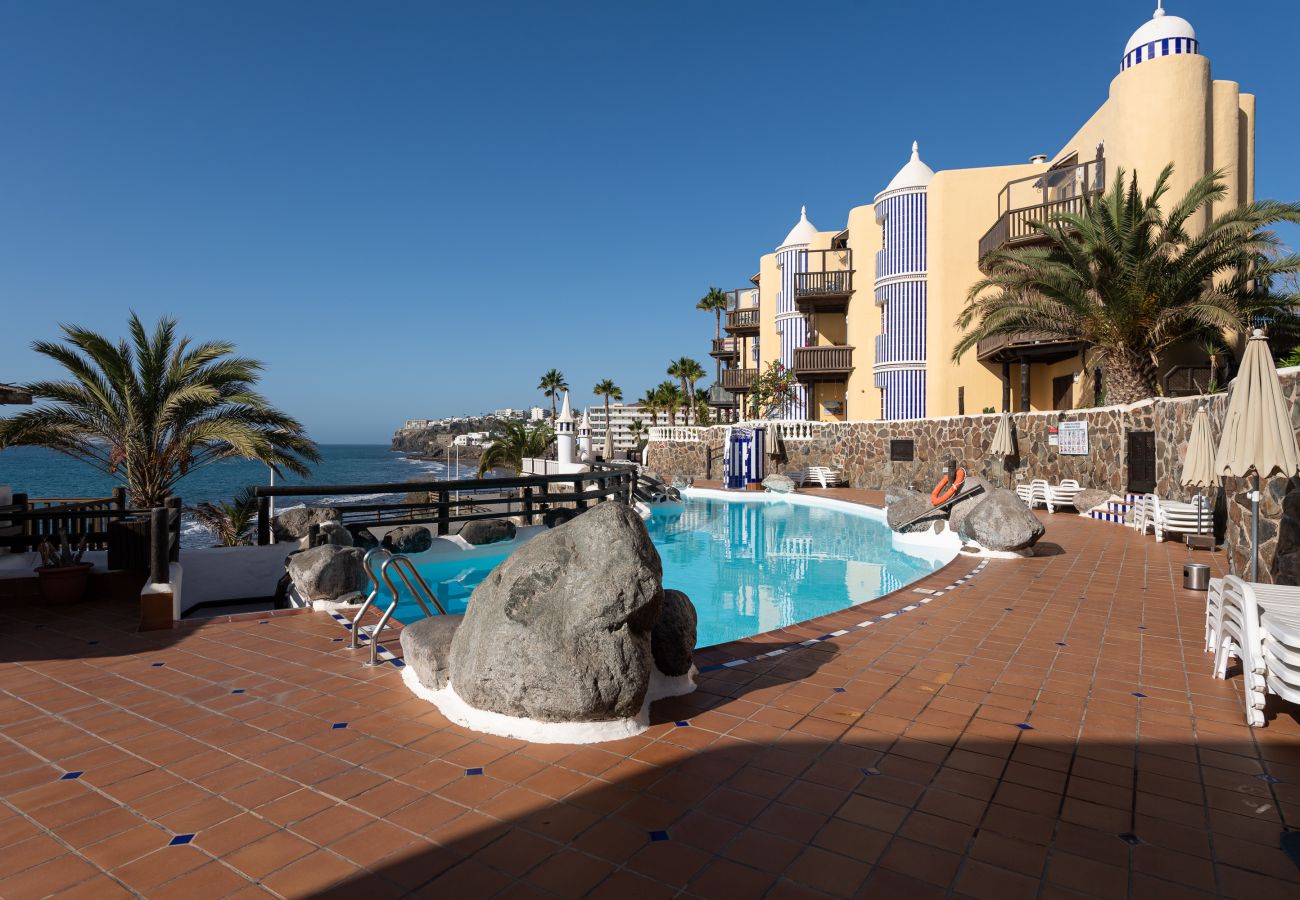 Haus in Bahia Feliz - Ocean balcony view&pool P69 By CanariasGetaway 