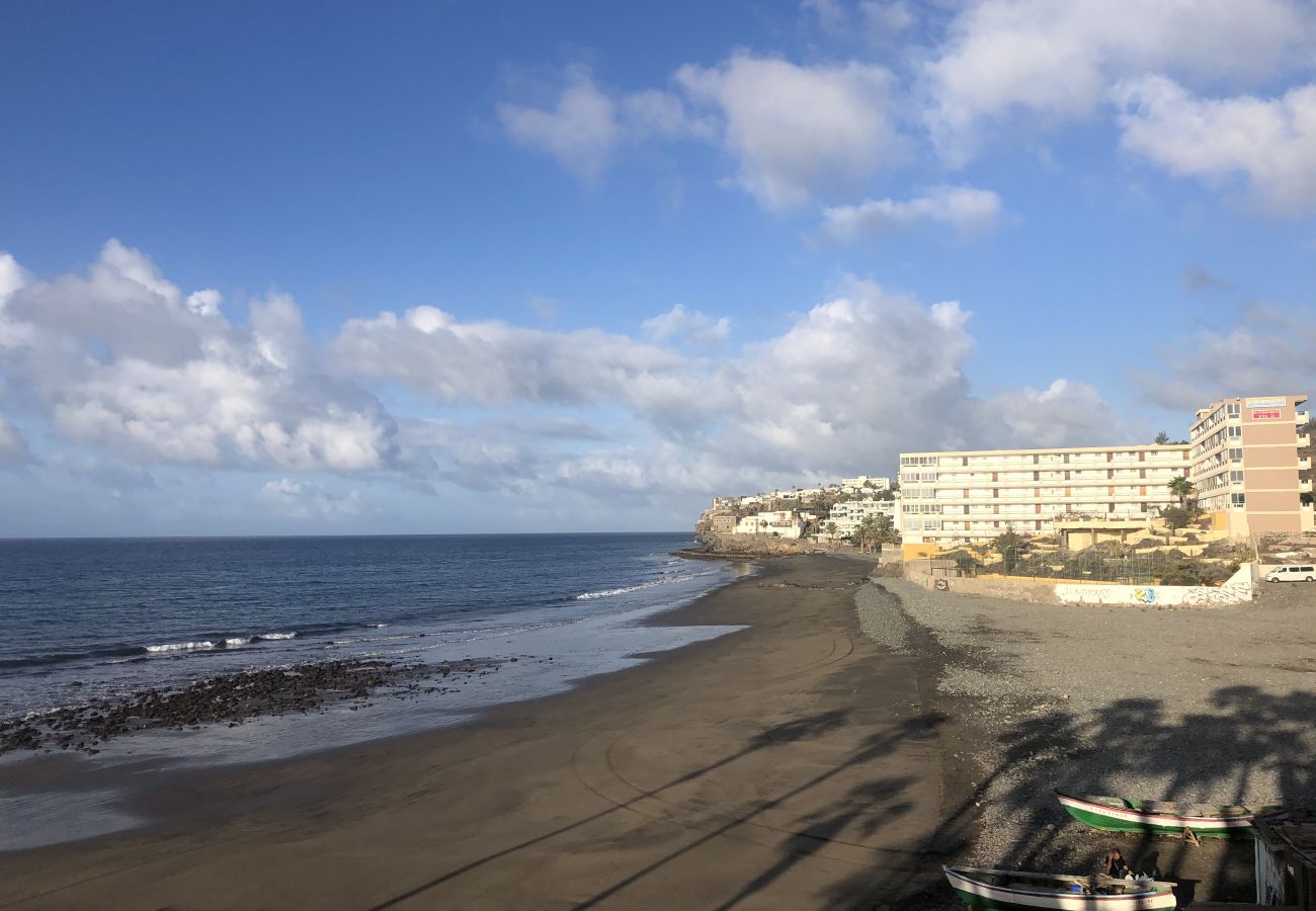 Ferienhaus in Bahia Feliz - Luxury with big terrace sea front by CanariasGetaway