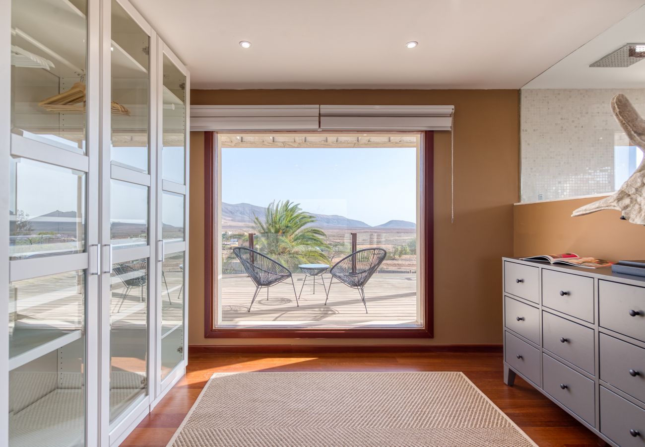 Villa in Antigua - Fuerteventura - HomeForGuest Casa Atlanntes: beheiztes Schwimmbad, 4000m² Garten - HomeForGuest 