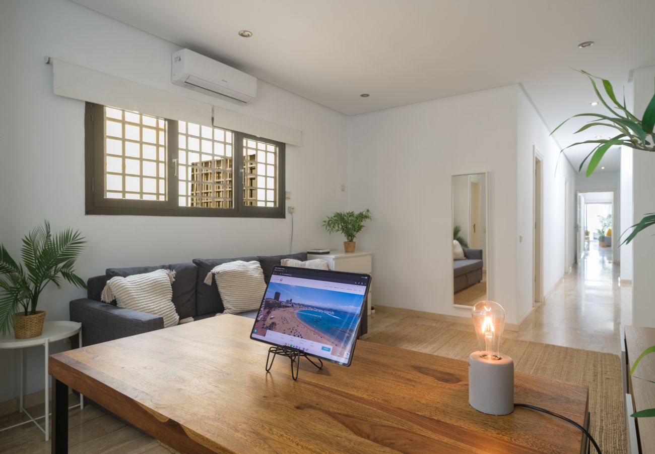 Ferienhaus in Las Palmas de Gran Canaria - Awesome beachfront terrace By CanariasGetaway 