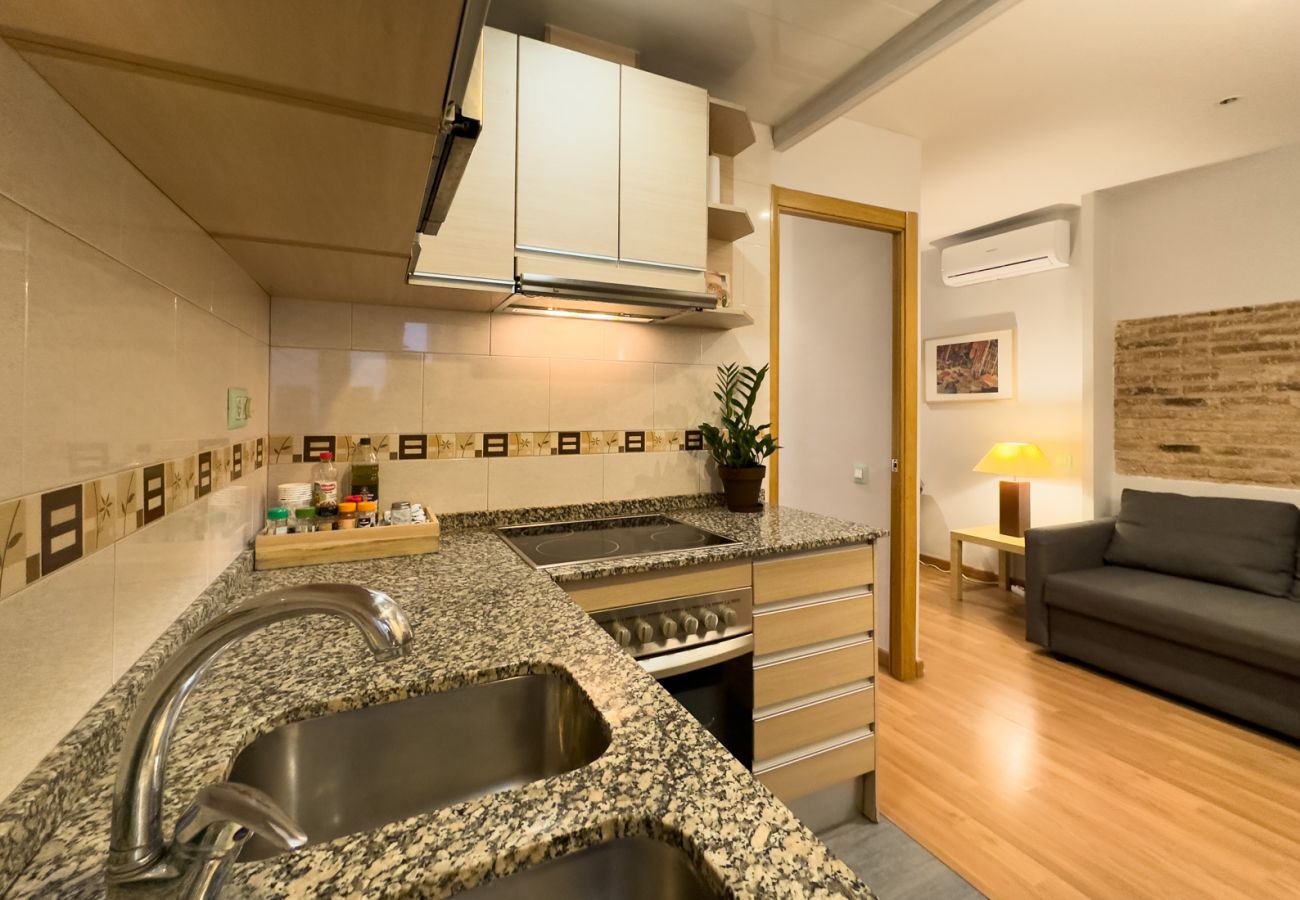 Ferienwohnung in Barcelona - Piso bonito, restaurado en alquiler con patio terraza en Gracia, Barcelona centro