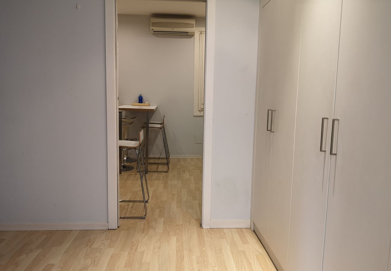 Ferienwohnung in Barcelona - Piso renovado con encanto en alquiler vacacional en Barcelona centro, Gracia