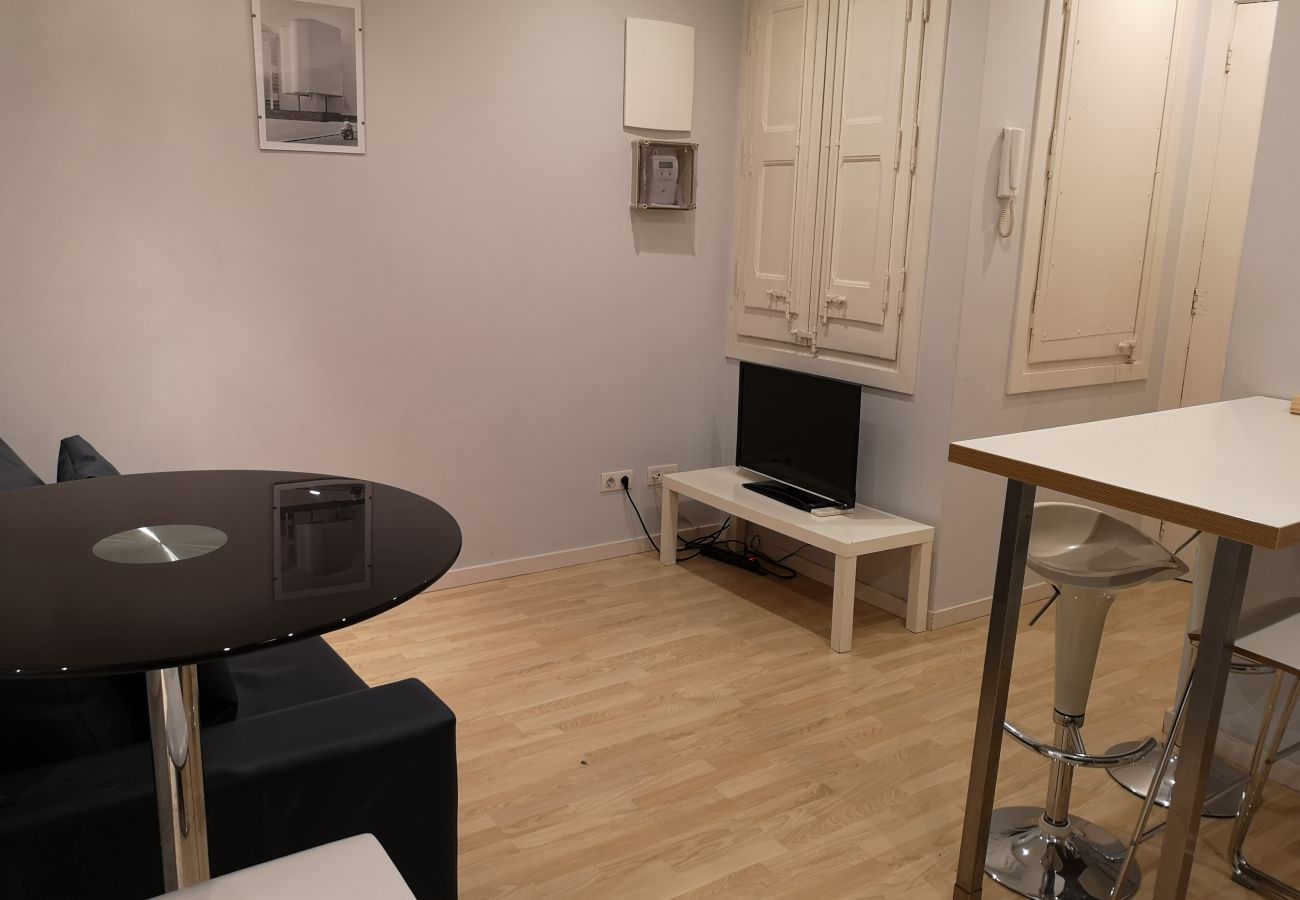 Ferienwohnung in Barcelona - Piso renovado con encanto en alquiler vacacional en Barcelona centro, Gracia