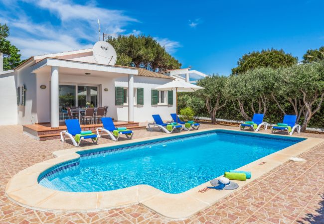 Villa in Cala´n Blanes - Menorca Velasco