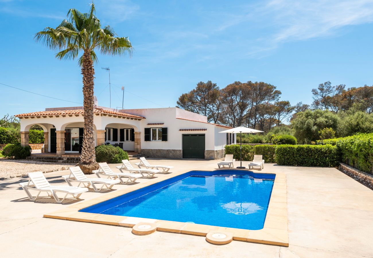 Villa in Cala Blanca - VILLA BINISARET 1