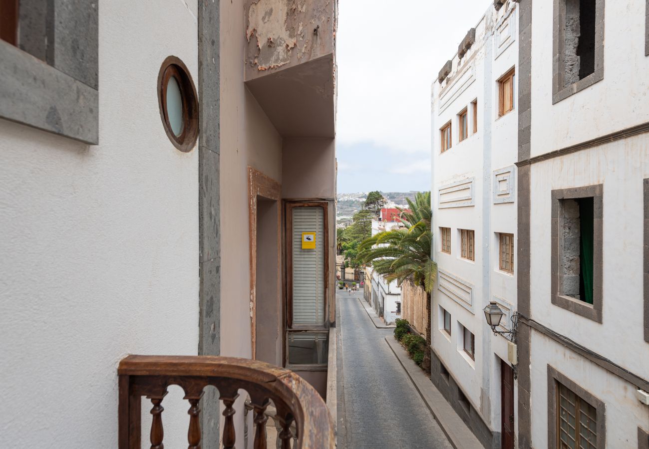 Ferienwohnung in Arucas - HomeForGuest NEW Duplex mit Dachterrasse neben der Kathedrale von Arucas
