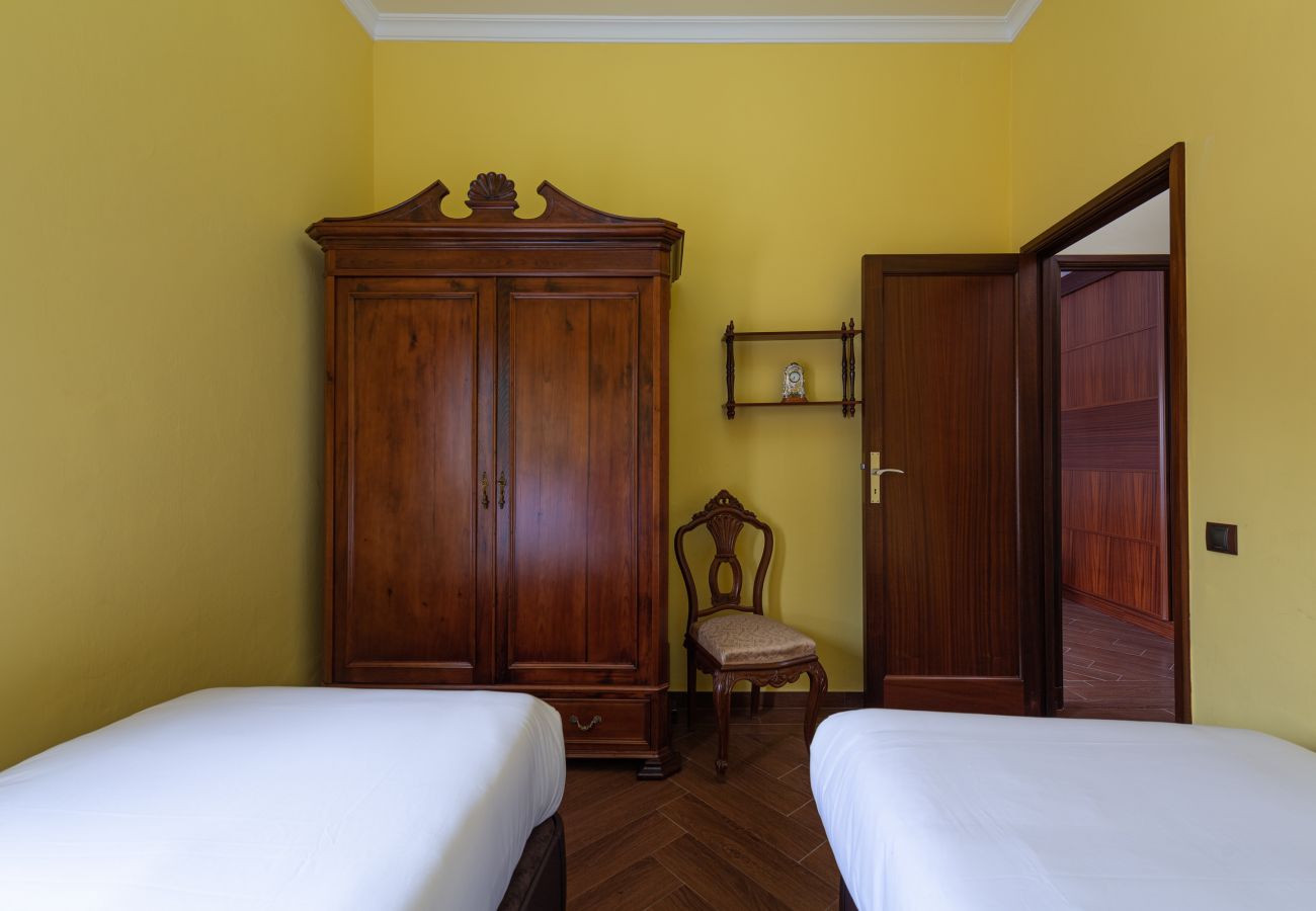 Ferienwohnung in Arucas - HomeForGuest NEW Duplex mit Dachterrasse neben der Kathedrale von Arucas