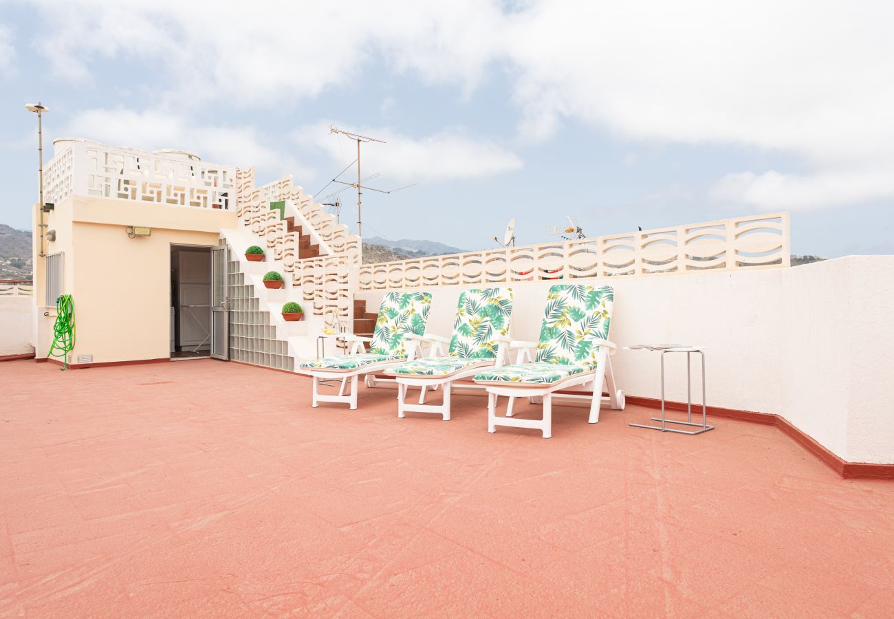 Ferienwohnung in Arucas - HomeForGuest NEW Duplex mit Dachterrasse neben der Kathedrale von Arucas
