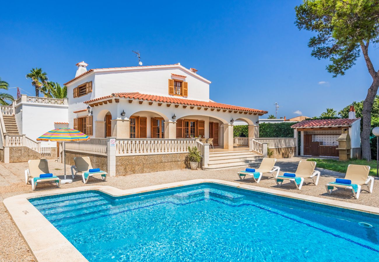 Villa in Cala Blanca - JALIMA