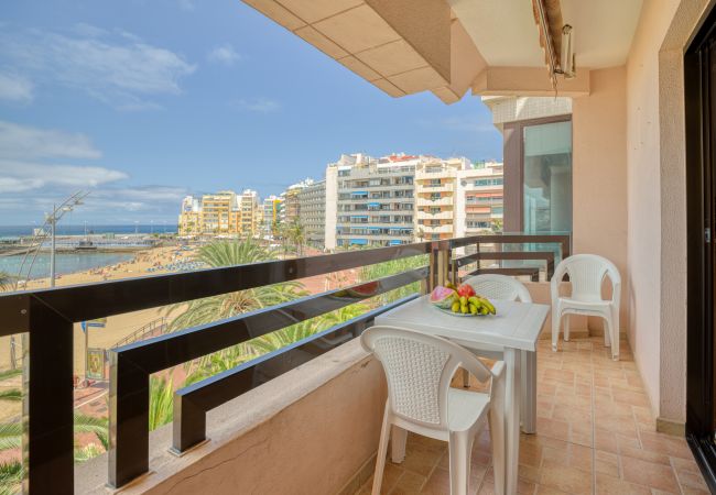 Ferienhaus in Las Palmas de Gran Canaria - Huge Balcony over Las Canteras By CanariasGetaway 