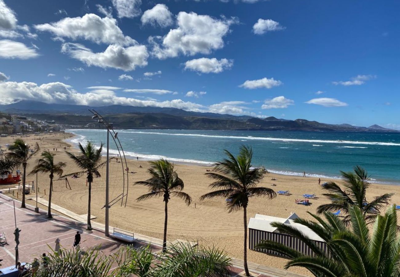 Ferienhaus in Las Palmas de Gran Canaria - Huge Balcony over Las Canteras By CanariasGetaway 